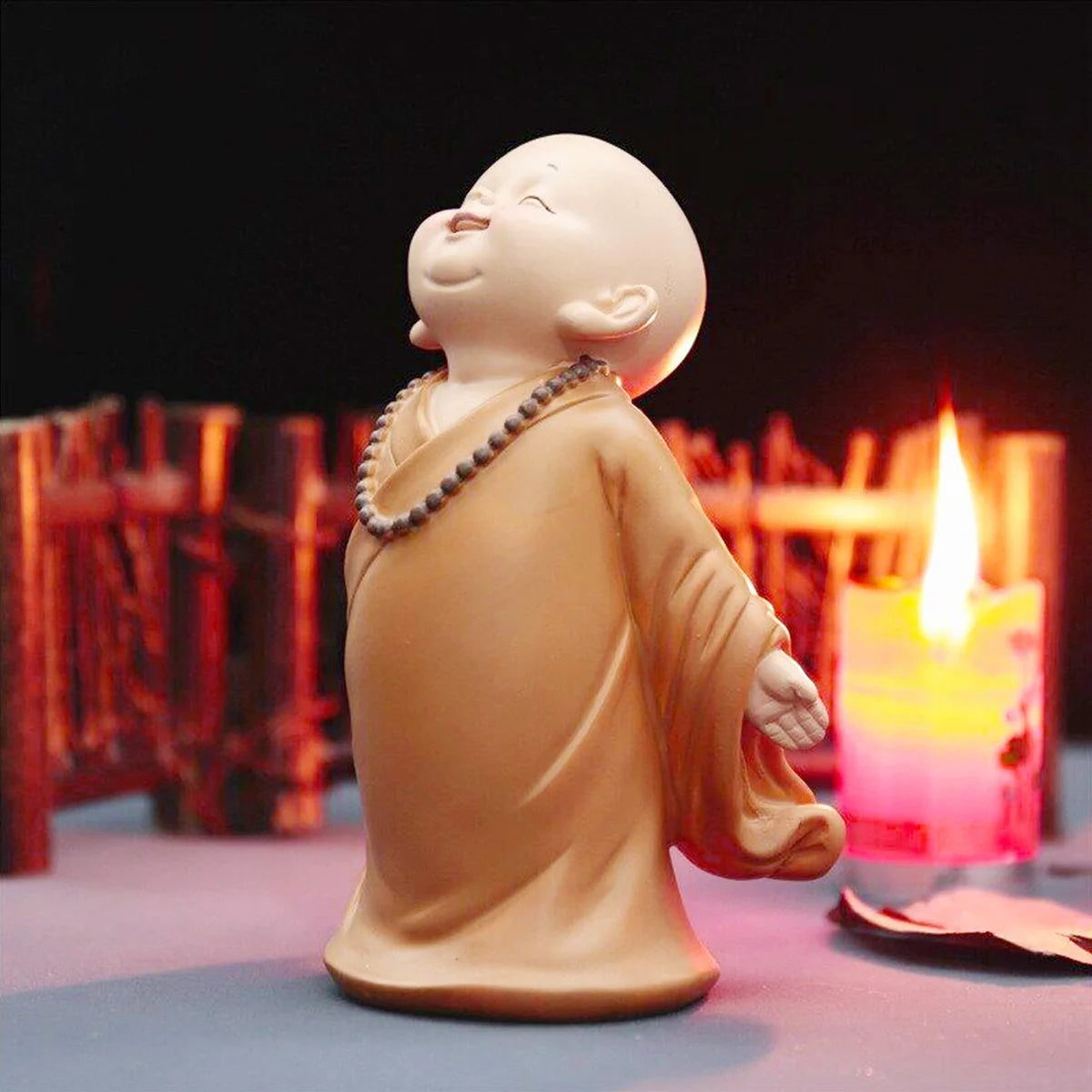 Peça Decorativa Estátua Budismo pequeno Buda em Resina para Casa e Escritório